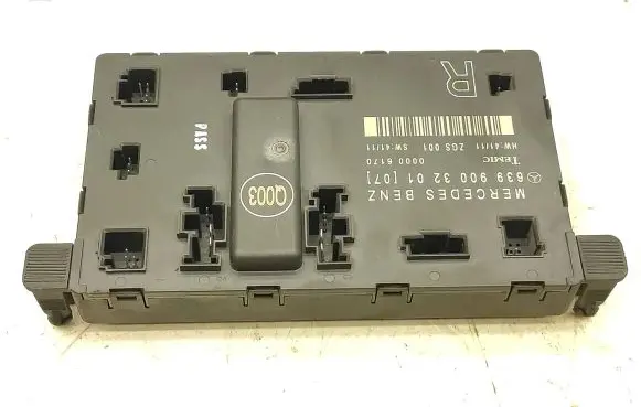 Mercedes-Benz Vito Viano W639 Door control unit/module 6399003201 00006170