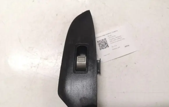 Honda CR-V Electric window control switch 83711 A011M1 240130
