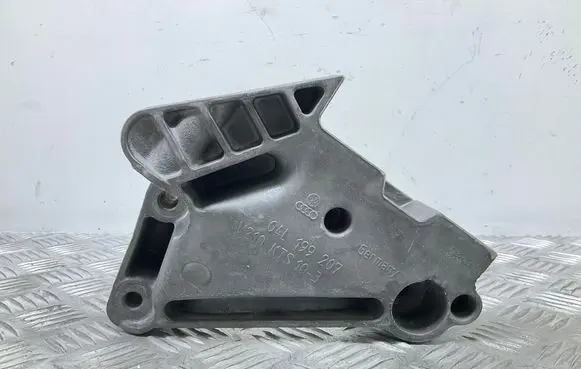 Skoda Karoq Engine mounting bracket 04L199207
