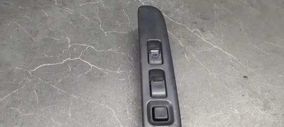 Suzuki Swift II Quarter vent window switch 