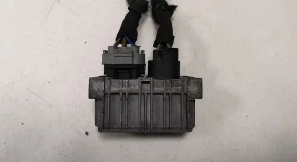Opel Insignia A Glow plug pre-heat relay 55574293 0522122601