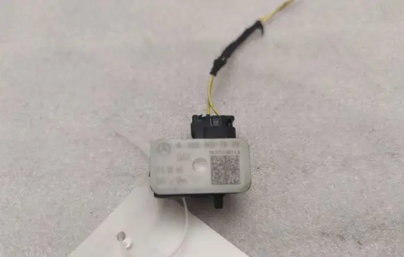 Mercedes-Benz S C217 ESP acceleration yaw rate sensor A0009057600