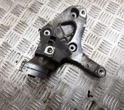 Volkswagen PASSAT B6 A/C compressor mount bracket 1K0260885B