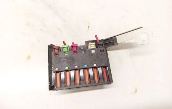 Mercedes-Benz E W211 Fuse box set 013948371 013948381