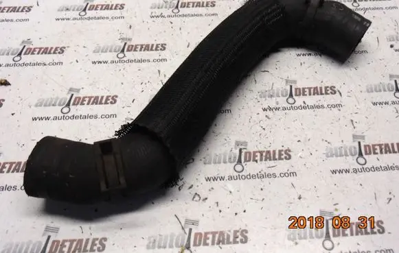 Toyota Corolla Verso E121 Engine coolant pipe/hose