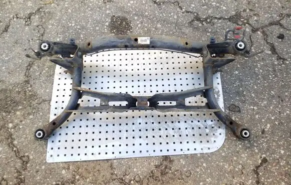 Volkswagen PASSAT B7 Rear subframe 3C0505235AC