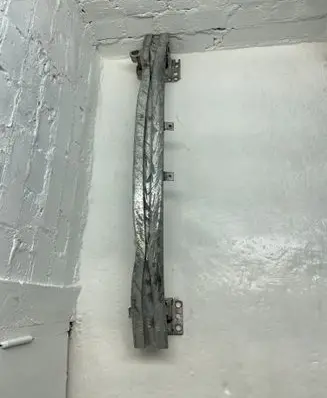 Audi A8 S8 D3 4E Front bumper cross member 4E0807111AA 4E0807115