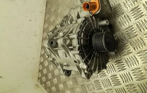 BMW 2 Active Tourer U06 Generator/alternator 5A6A099