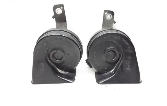 Volvo S80 Horn signal 08635071 08635072