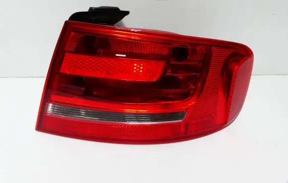Audi A4 S4 B8 8K Tailgate rear/tail lights 8K0945096D