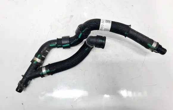 Land Rover Range Rover Evoque L551 Engine coolant pipe/hose L8D28B160AC L8D2-8B160-AC