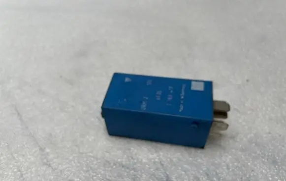 BMW 5 E39 Other relay 6135 1383417