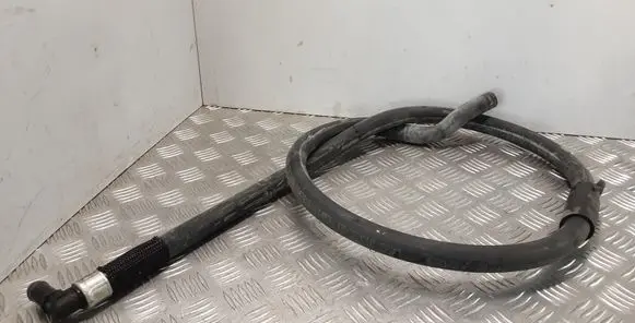 Engine coolant pipe/hose