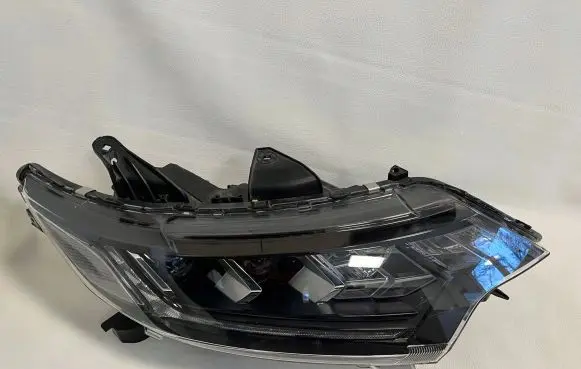 Mitsubishi Outlander IV Headlight/headlamp