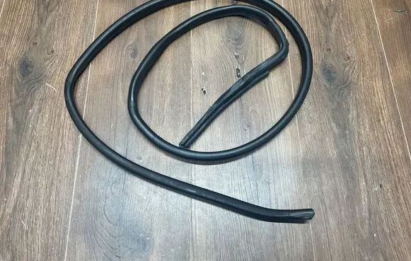 Mercedes-Benz SL R129 Rubber seal front door (on door) A1297200278