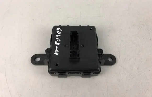 Volkswagen Golf VIII Keyless (KESSY) go control unit/module 5WA959436B