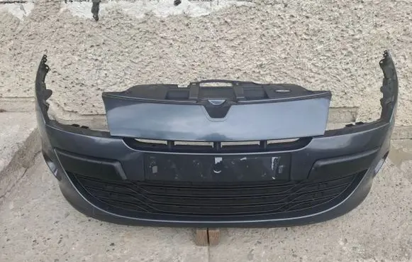 Renault Megane III Front bumper 