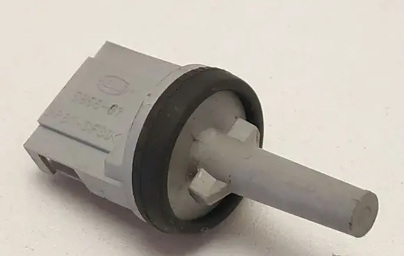 Audi A3 S3 8L Interior temperature sensor 1J0907543B