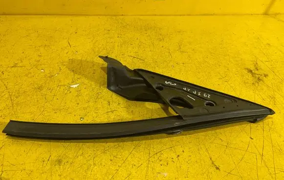 BMW 3 E92 E93 Rubber seal front coupe door window 7119067