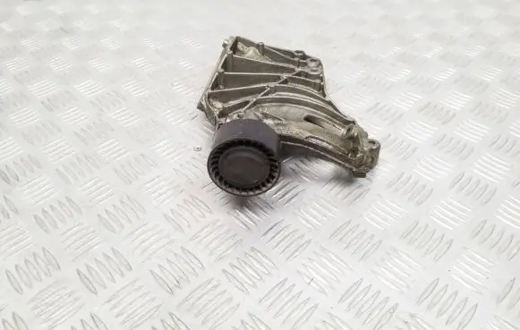 BMW 5 F10 F11 A/C compressor mount bracket 7585167