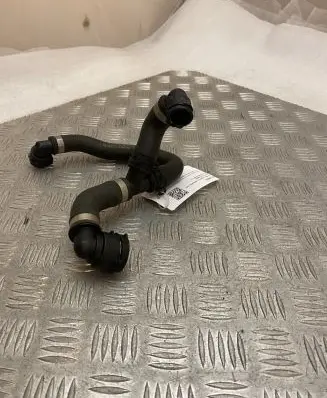 Mercedes-Benz E W213 Engine coolant pipe/hose A2535018382