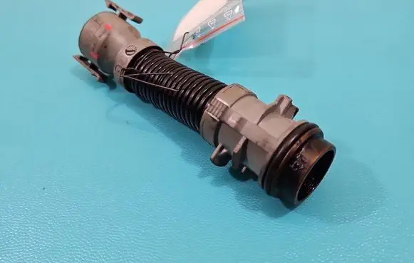 Intercooler hose/pipe