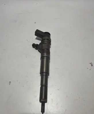 BMW 5 E60 E61 Fuel injector 0445110209 7794435