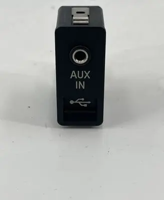 BMW 5 F10 F11 USB socket connector 9129651