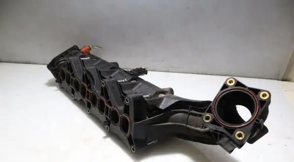 Opel Insignia B Intake manifold