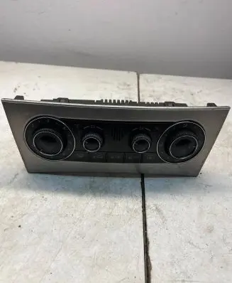 Mercedes-Benz C W203 Climate control unit A2038301785 9140010525