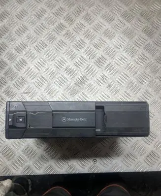 Mercedes-Benz S W220 CD/DVD changer A0028206289