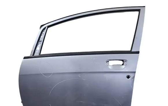 Mitsubishi i-MiEV Front door