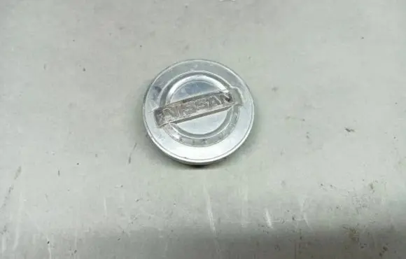 Nissan Micra Original wheel cap 40343AU51A
