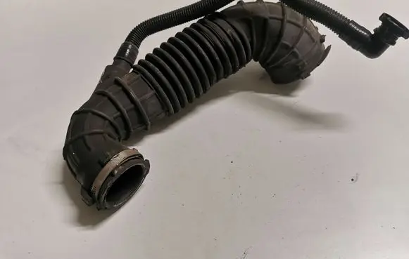 Audi Q5 SQ5 Air intake duct part 03G129629D
