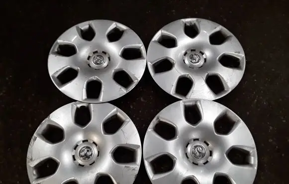 Opel Astra J R20 wheel hub/cap/trim 