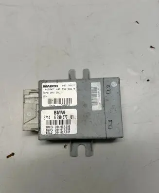 BMW 5 F10 F11 Air suspension control unit module (rear) 6799677 4461500650 004002000
