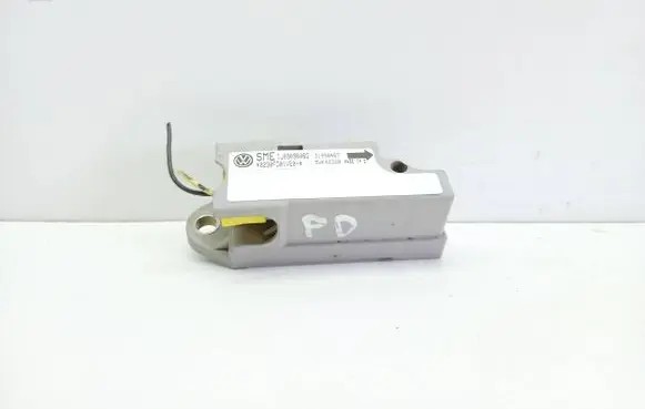 Volkswagen Sharan Airbag deployment crash/impact sensor IJ0909606G 31990407 5WK42320