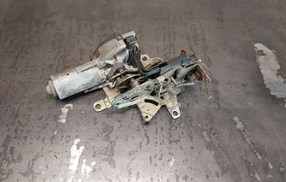 Mercedes-Benz E W210 Tailgate/trunk/boot lock/catch/latch 0390201678