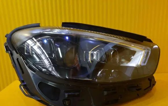 Mercedes-Benz E W213 Headlight/headlamp A2139061605
