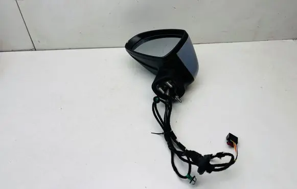 Audi A1 Front door electric wing mirror 021120