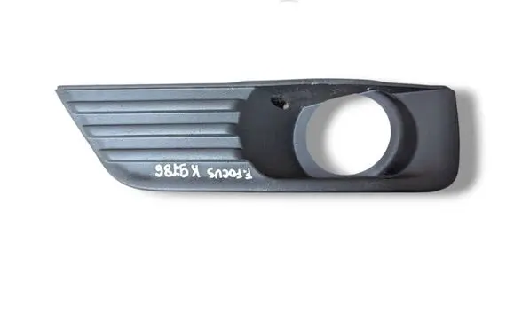 Ford Focus Front fog light trim/grill 4M51-19953-AE