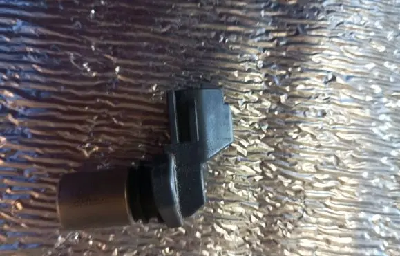 Volvo XC90 Camshaft position sensor 30713485 091224 0296001211