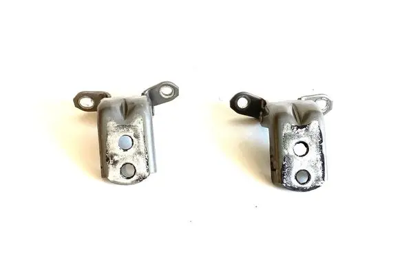 Nissan Navara D23 Front door hinge set 