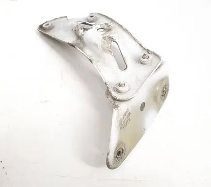Fender mounting bracket