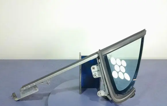 Peugeot 207 CC Front door window glass four-door 9680058080