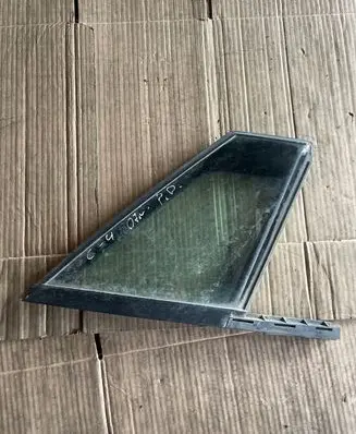 Citroen C4 I Rear side window