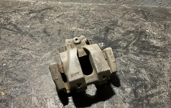 BMW X3 F25 Front brake caliper 28328