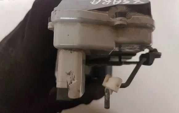 Citroen Xsara Picasso Rear door lock