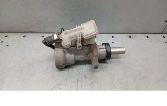 Ford Focus Master brake cylinder