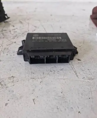 Volkswagen PASSAT B6 Parking PDC control unit/module 3C0919283B 0605309296 601903